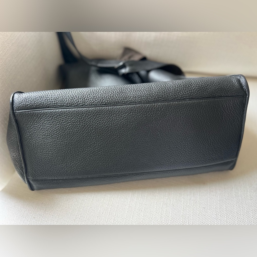 Cuyana Oversized Double Loop bag - Picture 5 of 15